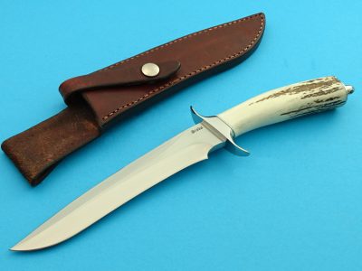 fixed custom knives Jim Siska sambar stag m16 custom fighter knife Robertson's Custom Cutlery presentation fixed blade