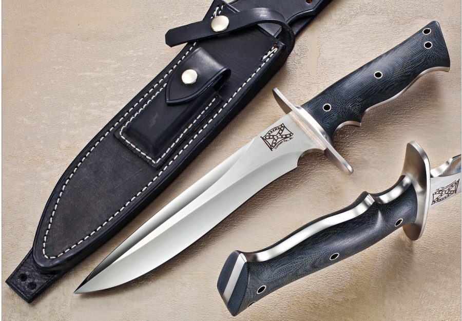 fixed custom knife Walter Brend 8 Model 2 knife feature Robertson's Custom Cutlery tactical fixed blade