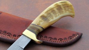 Audra Drapper Forged Damascus Spear Point Hunter custom made hunting knife Sheep Horn ABS First Female Master Smith