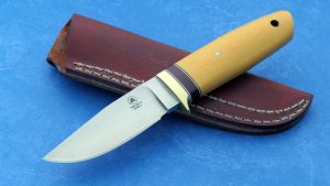 Tom Mayo Custom made Vintage Hunting Knife Rare knife from Mayo because he is known for making folders